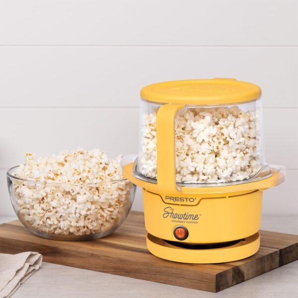 Presto 05206 Showtime Gourmet Oil Popcorn Popper Review Crisp Flavor and Easy Cleanup