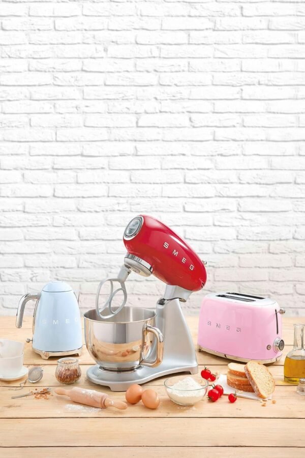 Smeg Stand Mixer Review Unveiling Retro Style and Powerful 800W Performance
